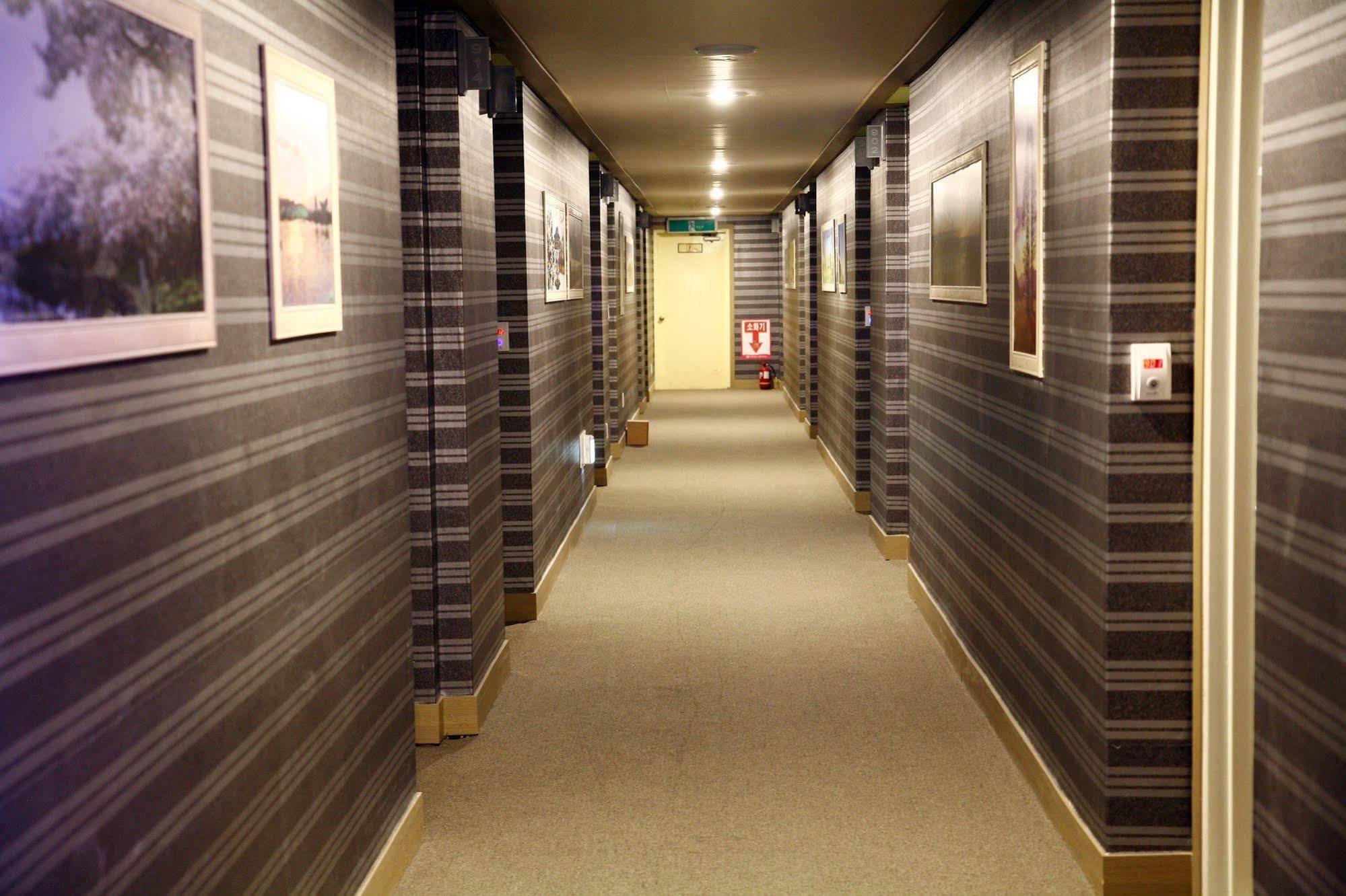 Hotel Crystal Daegu Exterior foto